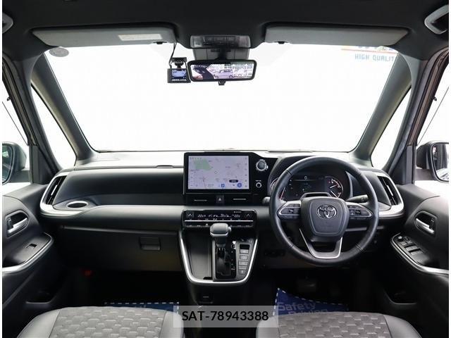 Toyota VOXY 2022-02 8039058-1