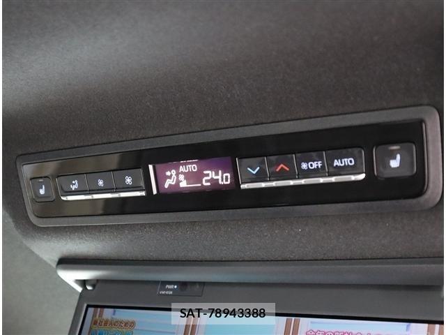 Toyota VOXY 2022-02 8039058-18