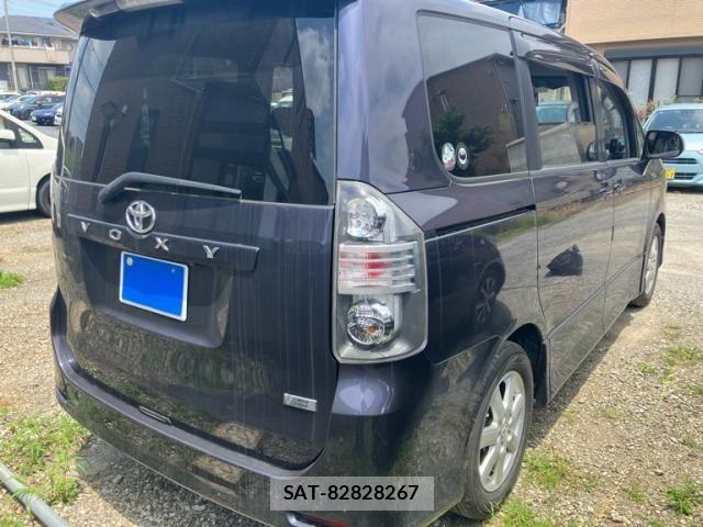 Toyota VOXY 2008-03 8039121-2