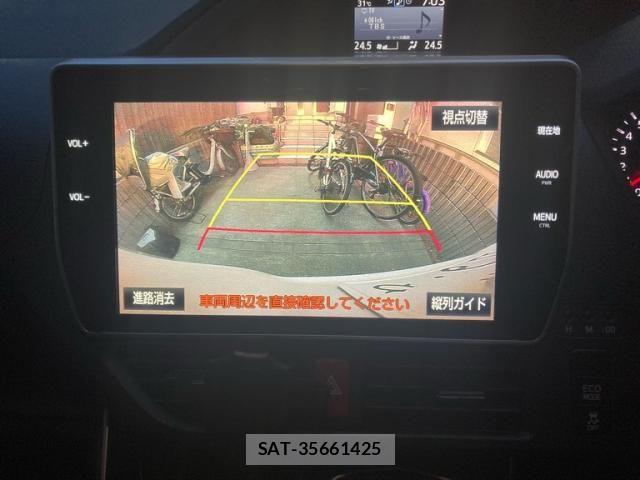 Toyota VOXY 2018-08 8039095-20