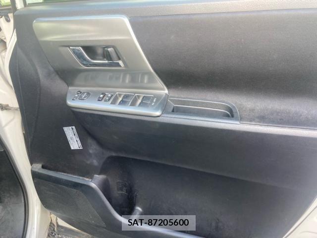 Toyota VOXY 2012-03 8039111-12