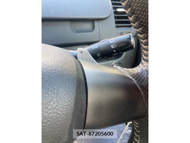 Toyota VOXY 2012-03 8039111-18