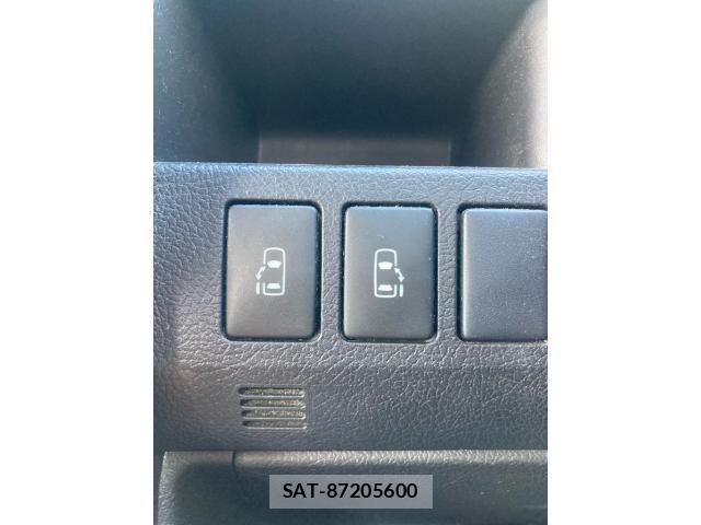 Toyota VOXY 2012-03 8039111-20
