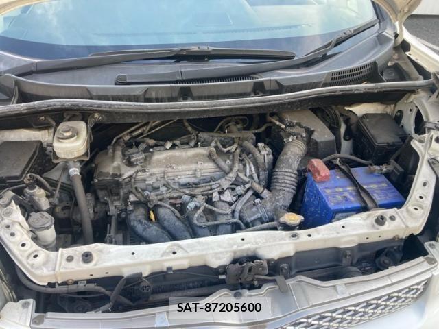 Toyota VOXY 2012-03 8039111-24