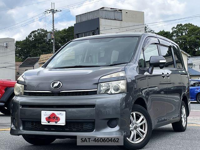 Toyota VOXY 2012-06 8039112-0