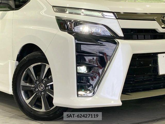 Toyota VOXY 2020-10 8039071-12