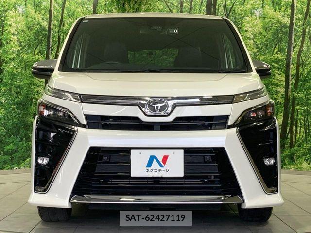 Toyota VOXY 2020-10 8039071-14