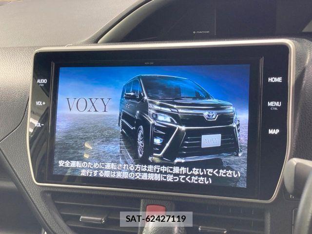 Toyota VOXY 2020-10 8039071-2
