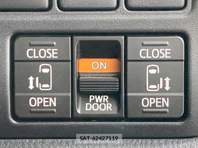 Toyota VOXY 2020-10 8039071-5