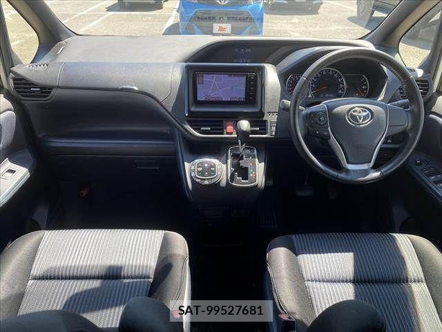 Toyota VOXY 2015-07 8039096-1