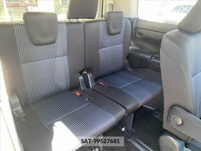 Toyota VOXY 2015-07 8039096-19