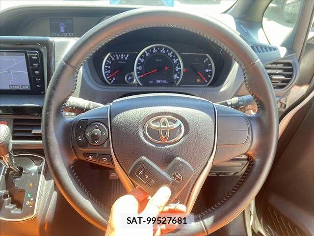 Toyota VOXY 2015-07 8039096-25
