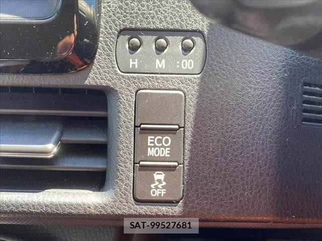 Toyota VOXY 2015-07 8039096-28