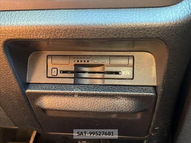 Toyota VOXY 2015-07 8039096-5