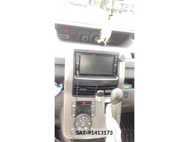 Toyota VOXY 2007-11 8039124-9