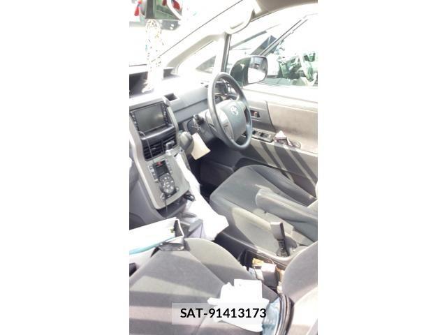 Toyota VOXY 2007-11 8039124-7