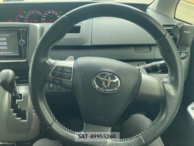 Toyota VOXY 2013-04 8039102-15