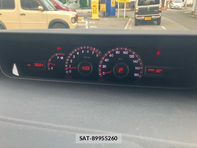 Toyota VOXY 2013-04 8039102-17