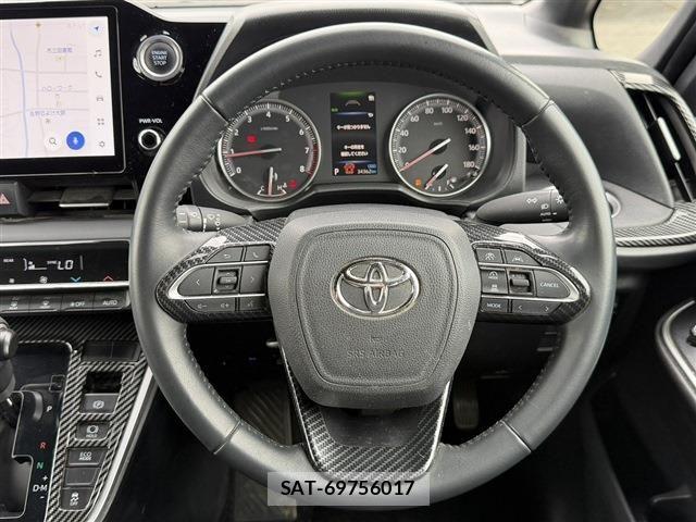 Toyota VOXY 2023-08 8039073-19
