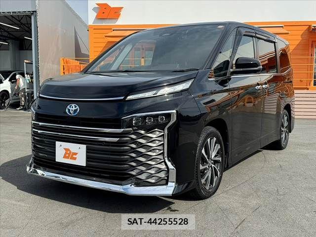 Toyota VOXY 2022-09 8039063-9