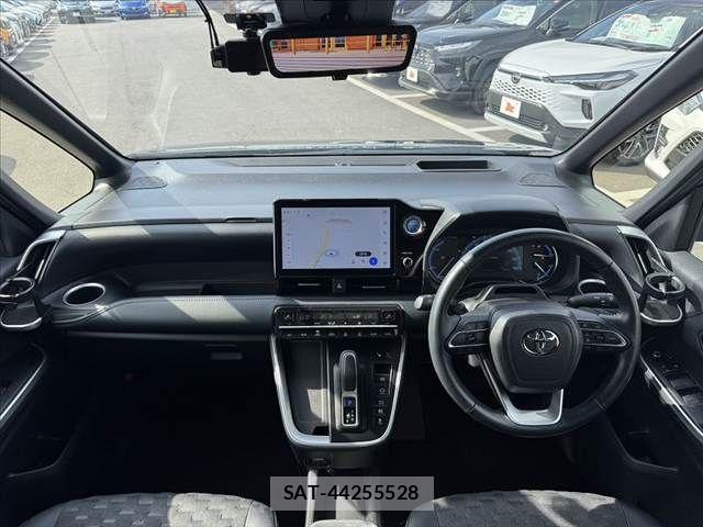 Toyota VOXY 2022-09 8039063-1