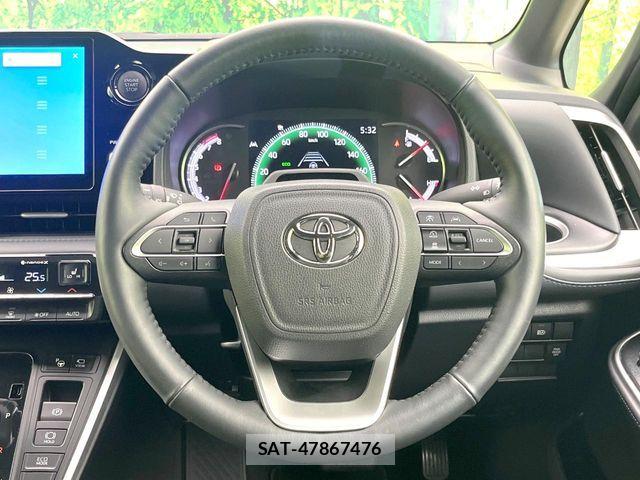 Toyota VOXY 2024-10 8039060-11