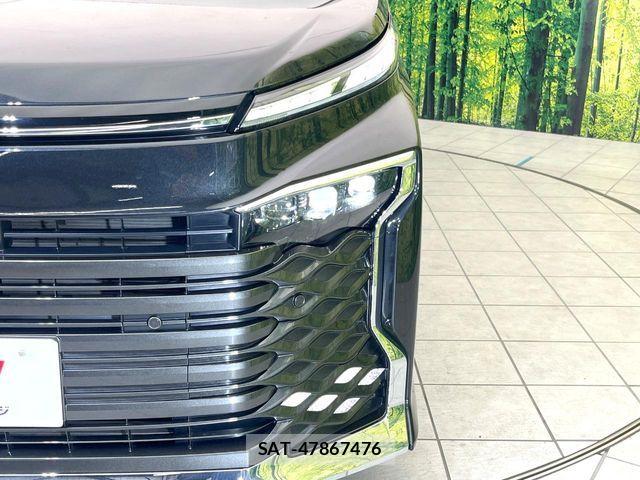 Toyota VOXY 2024-10 8039060-12