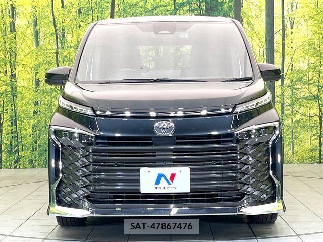 Toyota VOXY 2024-10 8039060-14