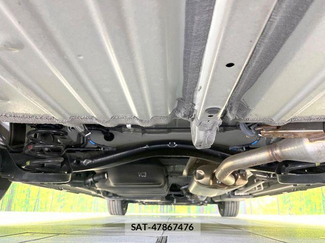 Toyota VOXY 2024-10 8039060-18