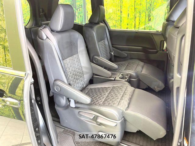 Toyota VOXY 2024-10 8039060-8