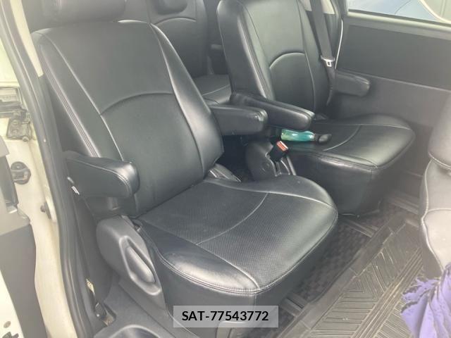 Toyota VOXY 2011-08 8039113-8