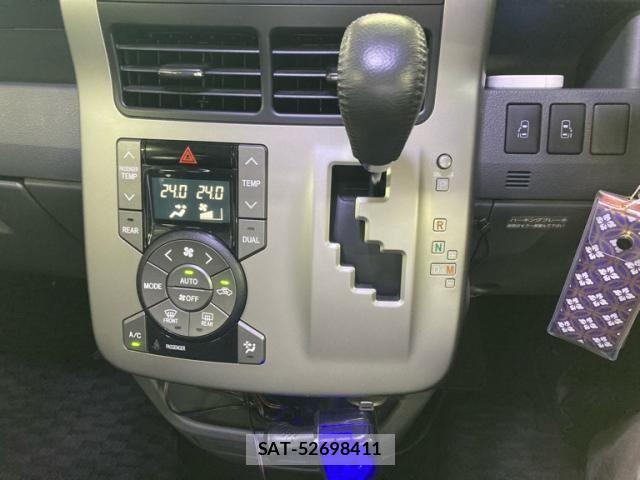 Toyota VOXY 2009-11 8039103-14