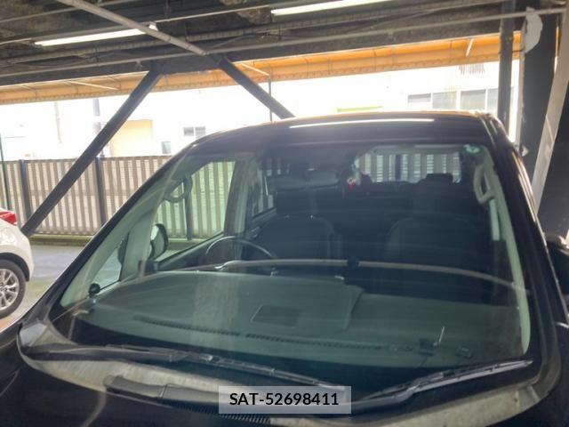 Toyota VOXY 2009-11 8039103-2