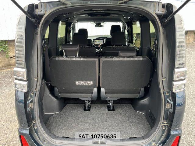 Toyota VOXY 2019-02 8039082-20