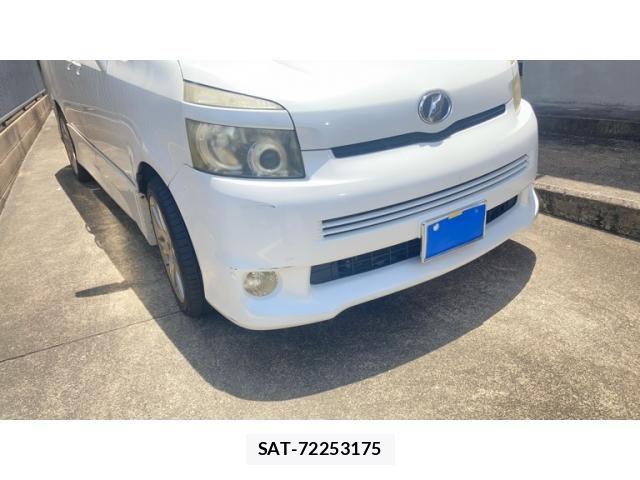 Toyota VOXY 2007-07 8039120-0