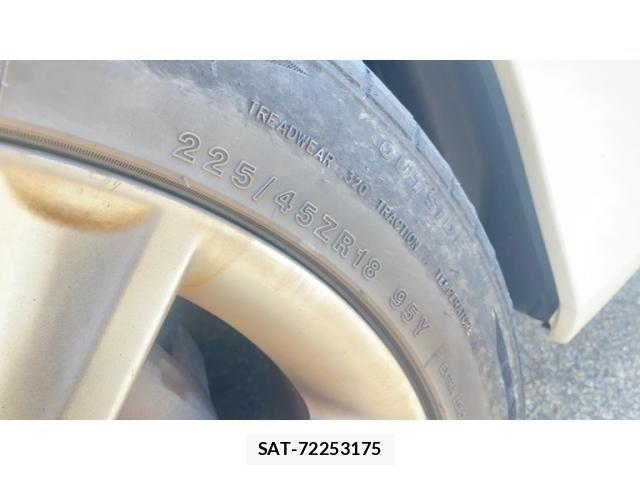 Toyota VOXY 2007-07 8039120-11