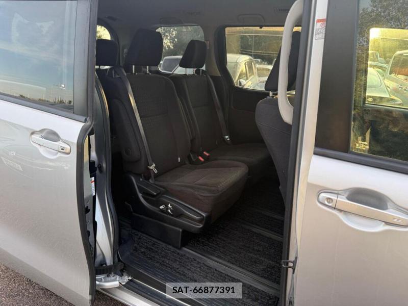 Toyota VOXY HYBRID 2014-06 1289512-8
