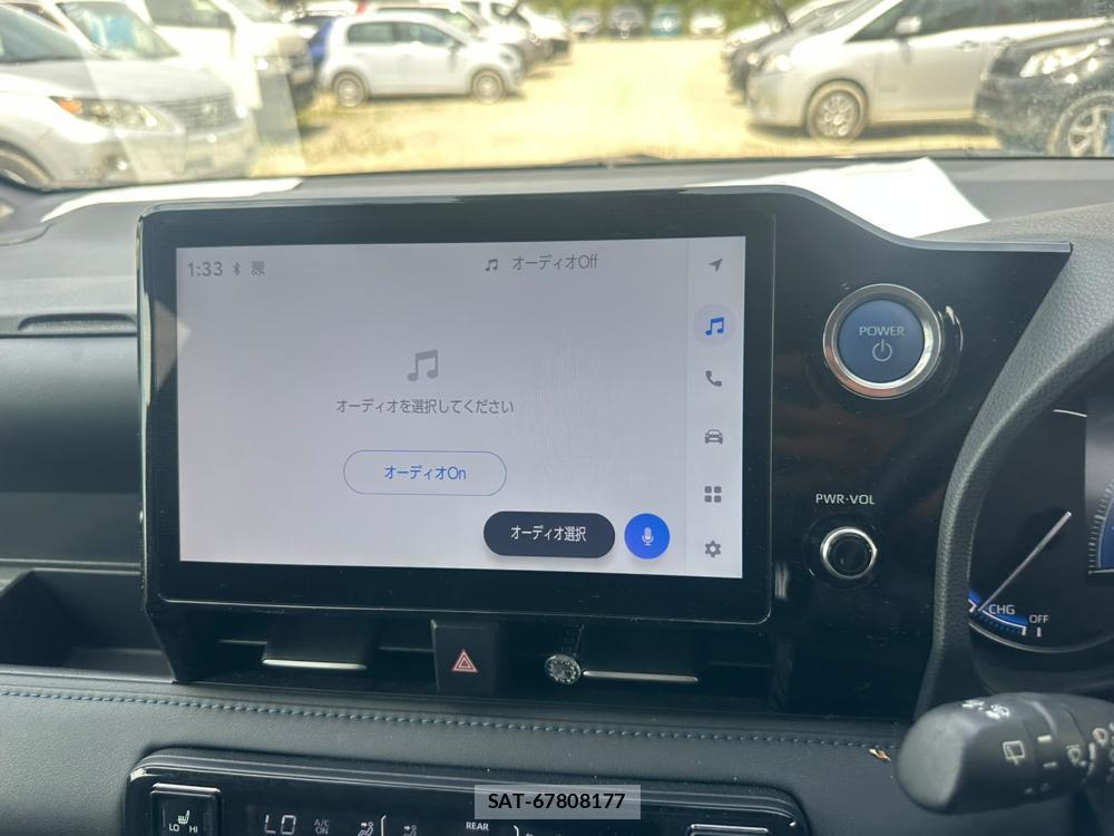 Toyota VOXY 2023 6820151-17