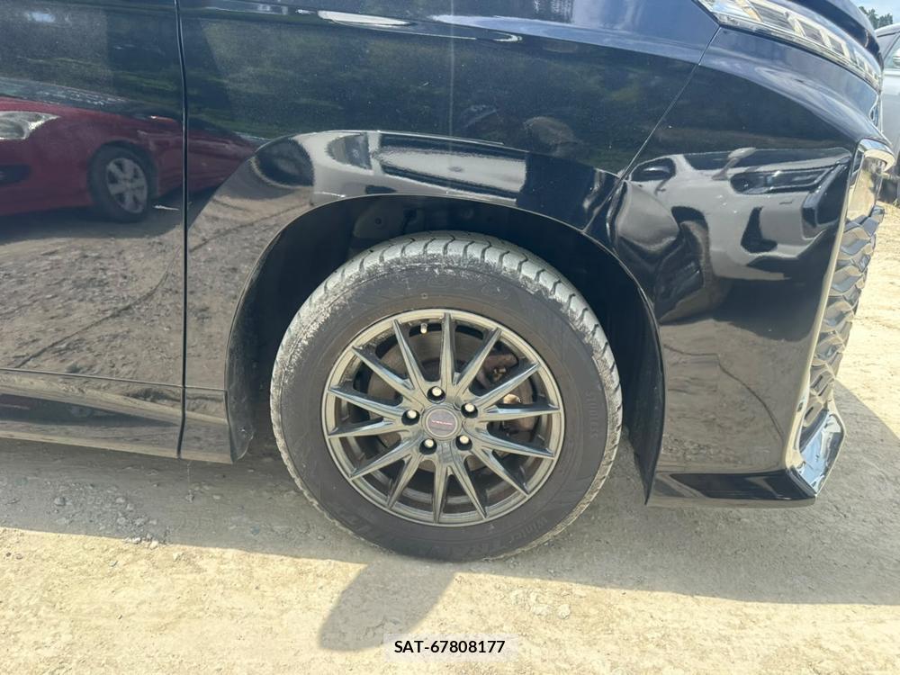 Toyota VOXY 2023 6820151-27