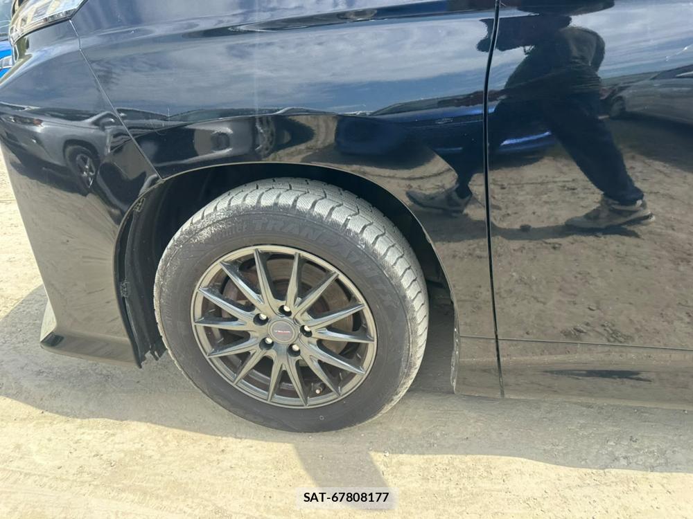 Toyota VOXY 2023 6820151-28