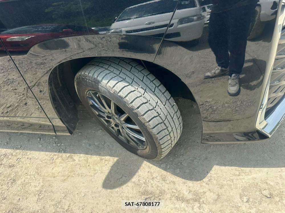 Toyota VOXY 2023 6820151-30