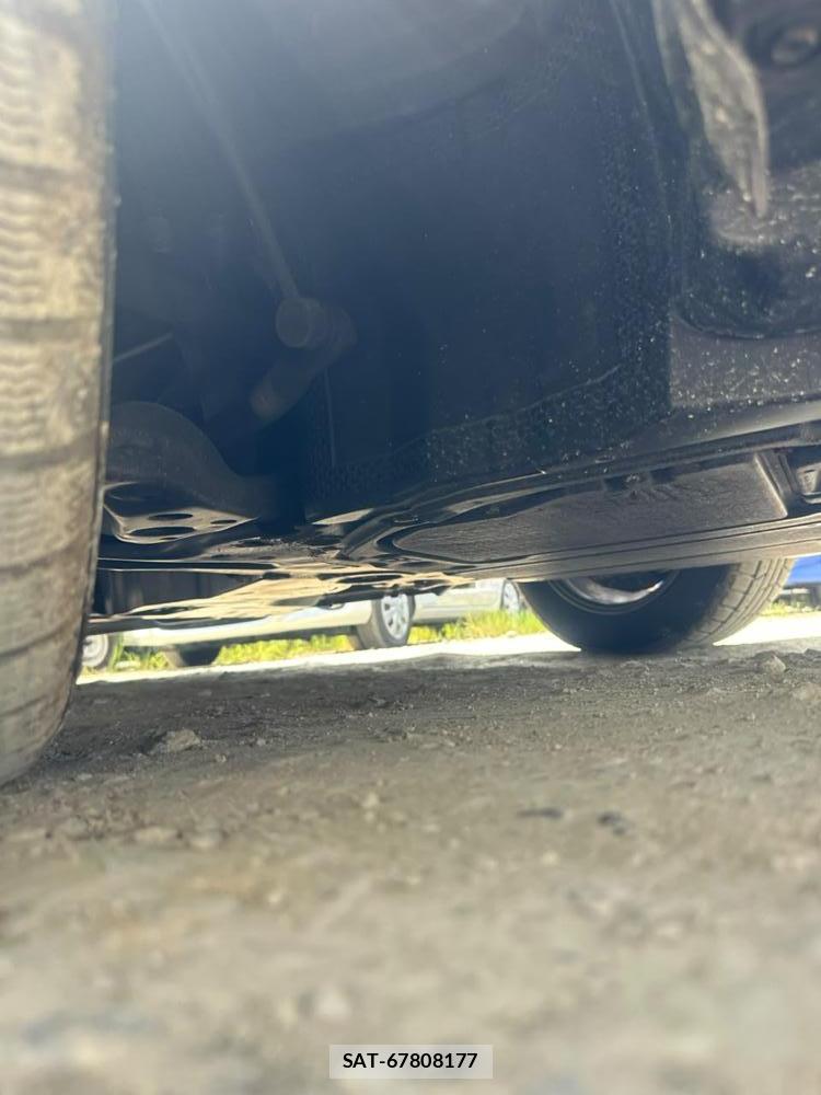 Toyota VOXY 2023 6820151-31