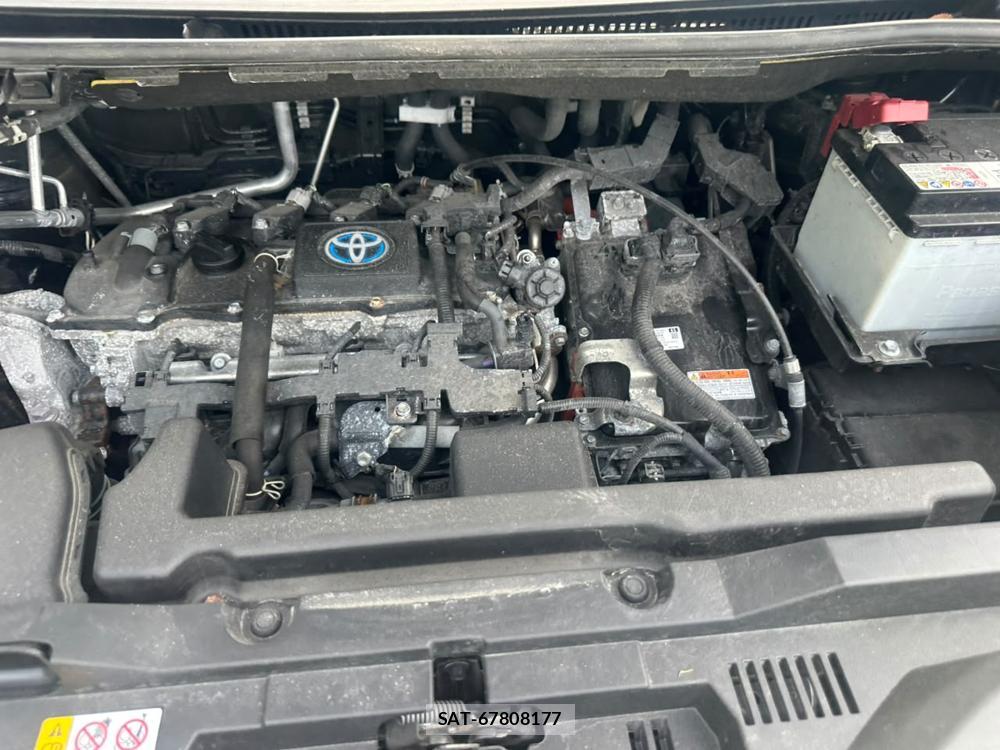 Toyota VOXY 2023 6820151-37