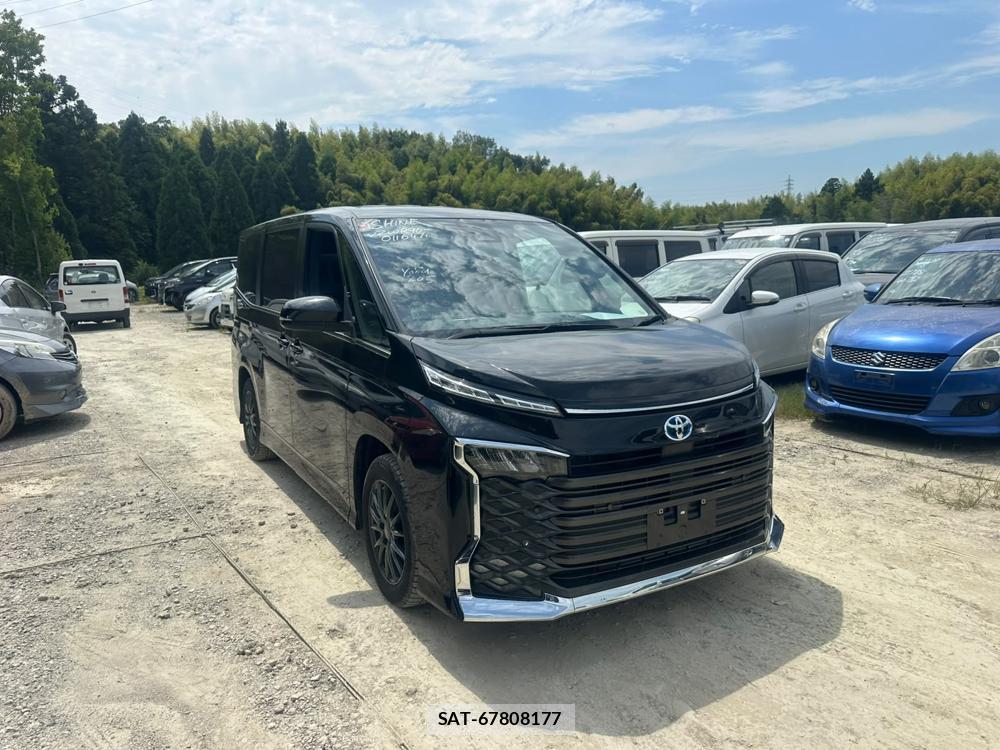 Toyota VOXY 2023 6820151-6