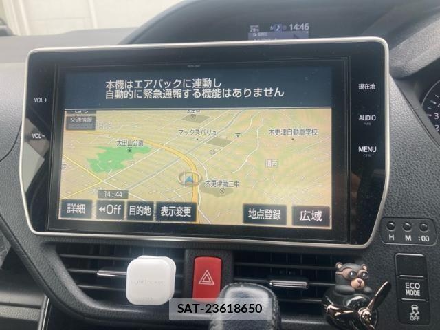 Toyota VOXY 2017-07 8076088-17