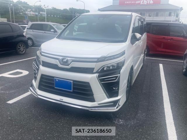 Toyota VOXY 2017-07 8076088-1