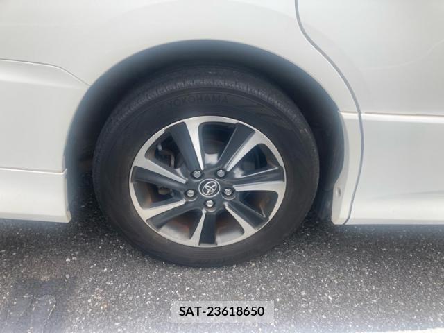Toyota VOXY 2017-07 8076088-5