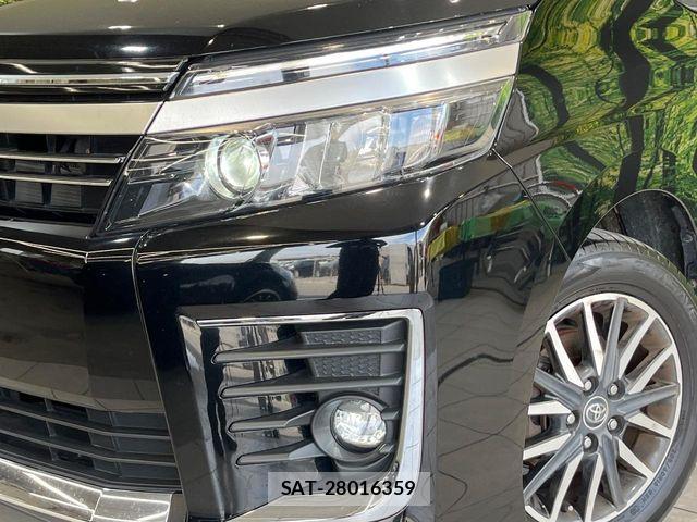 Toyota VOXY 2016-11 8076087-12
