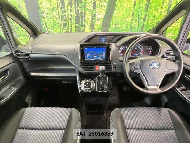 Toyota VOXY 2016-11 8076087-1