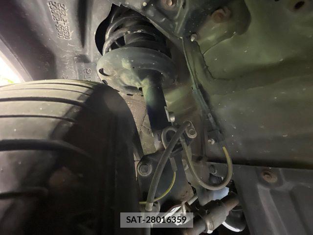 Toyota VOXY 2016-11 8076087-19